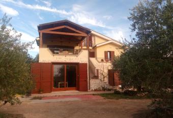 Residence degli ulivi has Balcony rooms