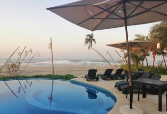 Mishol Bodas Hotel & Beach Club Privado has Balcony rooms