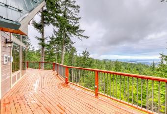 Sucia Island Mountain View has Balcony rooms
