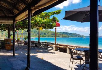 Playa Papagayo Beach Inn has Balcony rooms