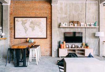 SO! Boutique Hostel allows 18 year olds to book a room