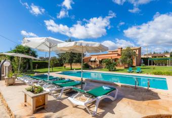 Es Fasser has Balcony rooms