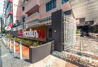 Woke HSR layout has Balcony rooms