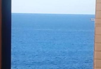 Embarcadero - AC & Garage - June to Sept 2024 allows 18 year olds to book a room