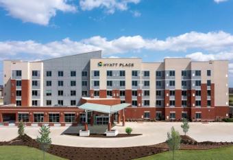 Hyatt Place Fort Worth/Alliance Town Center allows 18 year olds to book a room