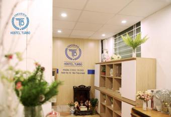 HOSTEL TURBO has Balcony rooms