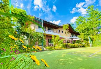 IKOI Villa allows 18 year olds to book a room