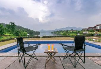 StayVista at Shivom Villa 2 has Balcony rooms