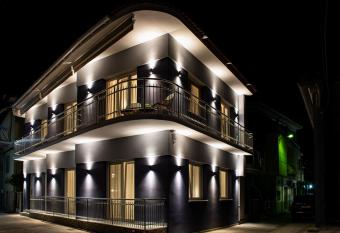 Katerina s Luxury Apartments has Balcony rooms