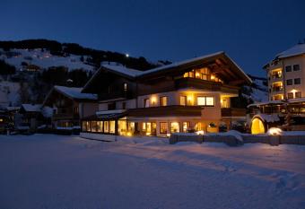 Hotel Tristkogel has Balcony rooms