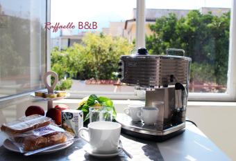 B & B Raffaello has Balcony rooms