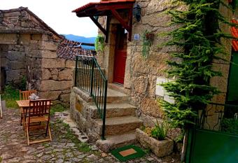 Casa do Charco Peneda Ger  s has Smoking rooms