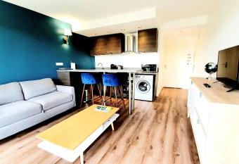 Le nid douillet d Ang  lique et David avec Parking has Balcony rooms