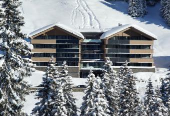 Aparthotel Alpinresort Dam  ls allows 18 year olds to book a room