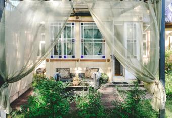 Villa Irbe has Balcony rooms