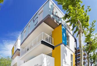 Villa Lucchese has Balcony rooms