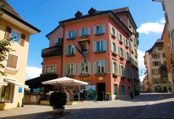 Sonne Living-Bremgarten allows 18 year olds to book a room