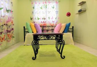 2 BR Medina Dollar Landed Homestay Cheras MRT Link has Balcony rooms