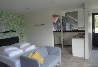 Sfeervolle 2 persoons studio in Bakkeveen has Balcony rooms