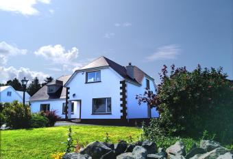 Madra Rua Organic Accommodation allows 18 year olds to book a room