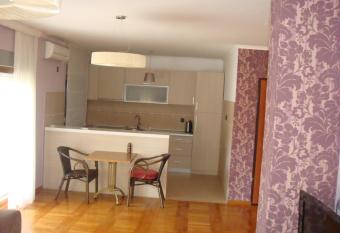 Apartments Orfej has Balcony rooms