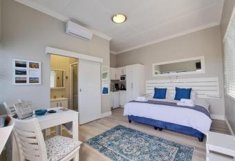 La Libert  -freedom to be has Balcony rooms