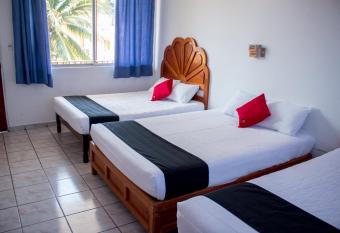Hotel Adelita allows 18 year olds to book a room