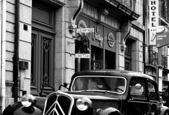 H  tel Vintage allows 18 year olds to book a room