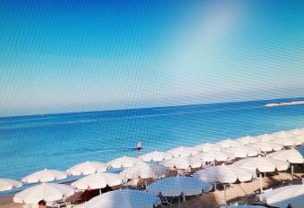 hausemaremma has Smoking rooms