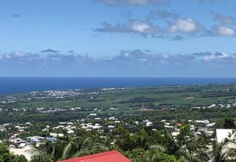 duplex HIBISCUS allows 18 year olds to book a room