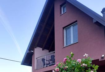 Villa Pjene has Balcony rooms