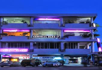 Hotel Central Park 17 has Balcony rooms