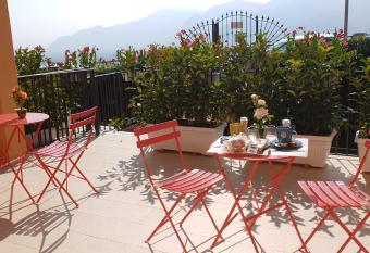 Casa Marg   has Balcony rooms