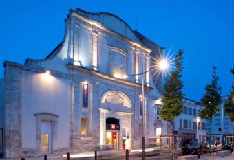 ibis La Rochelle Vieux Port has Balcony rooms