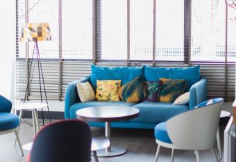 ibis Toulouse Universit   allows 18 year olds to book a room