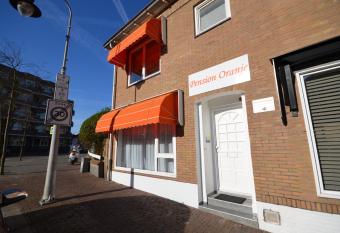 Pension Oranje has Balcony rooms