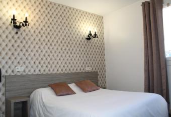 H  tel Beaulieu allows 18 year olds to book a room