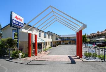 Apex Motorlodge allows 18 year olds to book a room