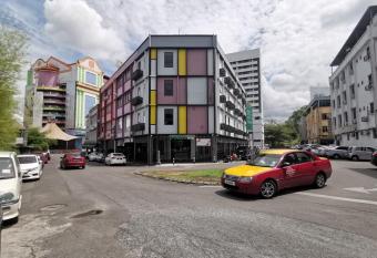 D Green Hotel Kuching allows 18 year olds to book a room