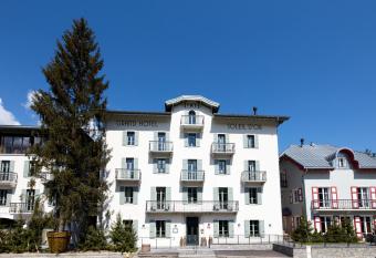 Grand Hotel Soleil d Or has Balcony rooms