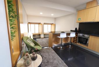 Anjinho City Center allows 18 year olds to book a room