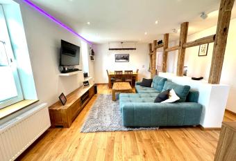 Ferienwohnung zur Hohe Str allows 18 year olds to book a room