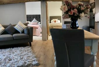 THE HAYLOFT CHESHIRE allows 18 year olds to book a room