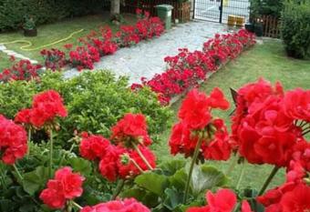 Chez Margot has Balcony rooms