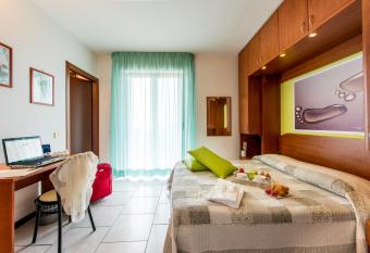 Hotel Villa Truentum has Balcony rooms