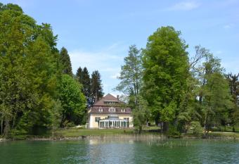 Das Grafengut allows 18 year olds to book a room