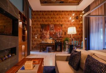 Hotel Boutique Casa Zevallos allows 18 year olds to book a room