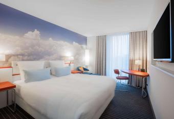 Styles Hotel Friedrichshafen allows 18 year olds to book a room