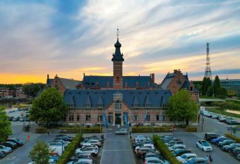 Van der Valk Hotel Mechelen allows 18 year olds to book a room