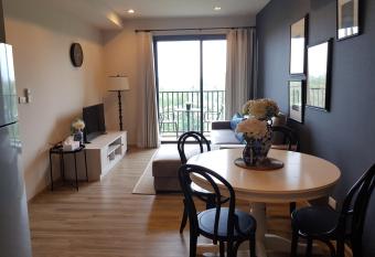 Rain Cha-am Huahin by Smiley allows 18 year olds to book a room